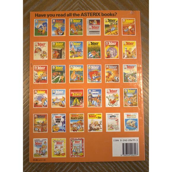 Asterix and the Laurel Wreath Book 13 Goscinny & Uderzo 1993 Vintage Comic - Picture 3 of 3